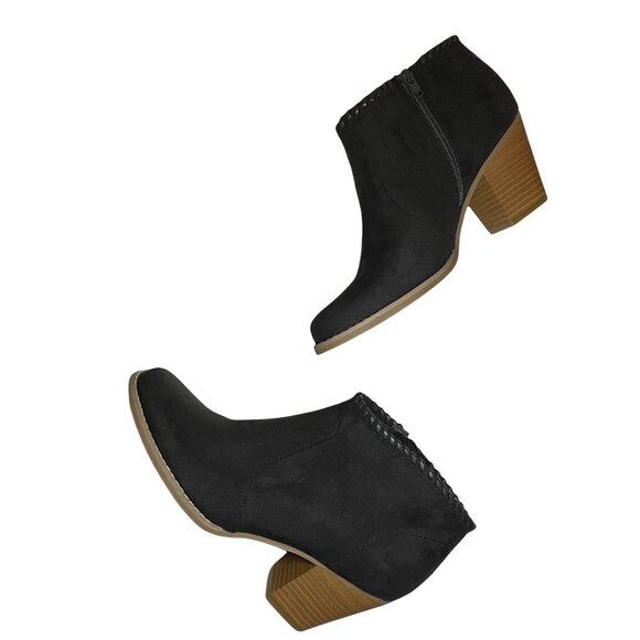 NEW Dolce Vita DV8 Black Suede Ankle Booties w/ Leather Lacing Trim Sz. 10 - Picture 1 of 6